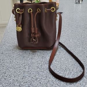 Vintage Dooney small bucket bag in chocolate